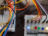 Erik Bartmann hat 2022 das Buch Spaß haben mit der 6502-CPU -- Die Welt der Maschinensprache veröffentlicht. In dem Buch wird der Aufbau eines 8bit-Rechners mit einen 6502 Prozessor erläutert. Ich habe mich an dem Nachbau versucht, noch läuft nicht alles perfekt, aber es wird. 